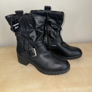 Arizona Jeans Co GWEN Black Boots Moto Buckle|Women’s Size 7M |NEW| Memory Foam